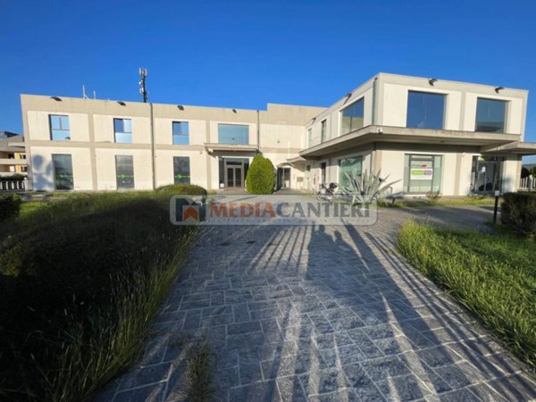 capannone in vendita a San Giovanni Teatino