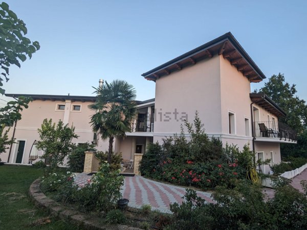 casa indipendente in vendita a San Giovanni Teatino