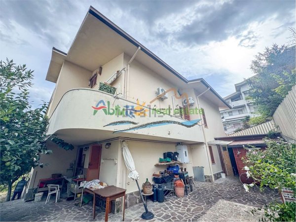 casa indipendente in vendita a San Giovanni Teatino in zona Sambuceto