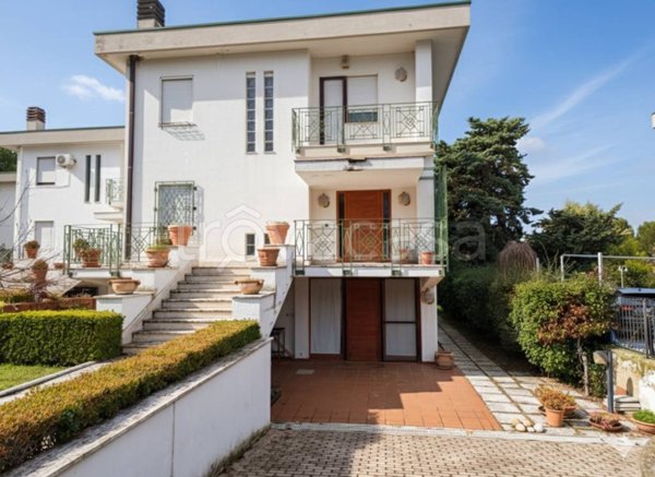 casa indipendente in vendita a San Giovanni Teatino