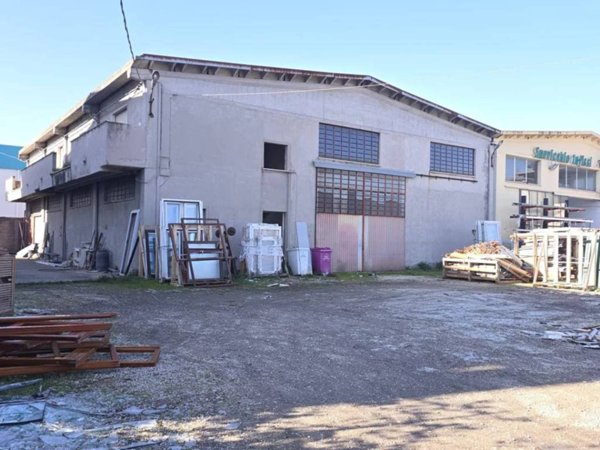 capannone in vendita a San Giovanni Teatino