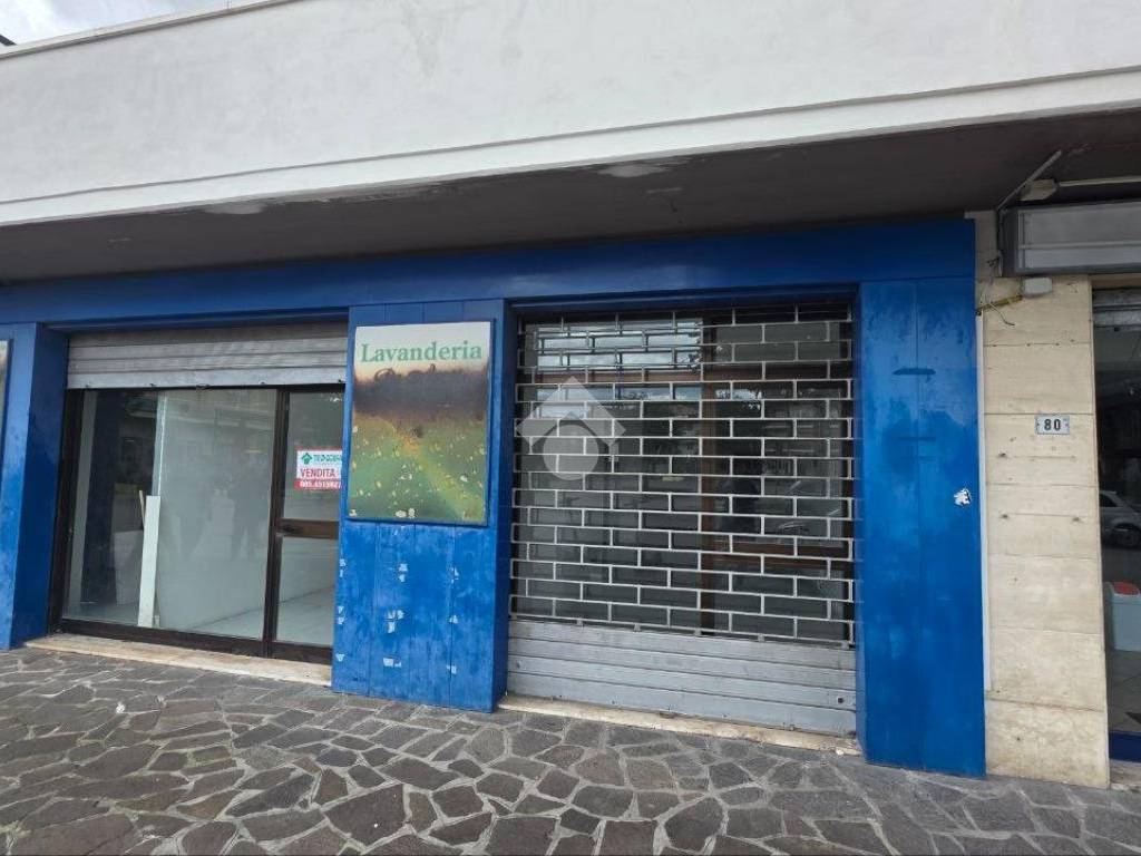 negozio in vendita a San Giovanni Teatino in zona Sambuceto