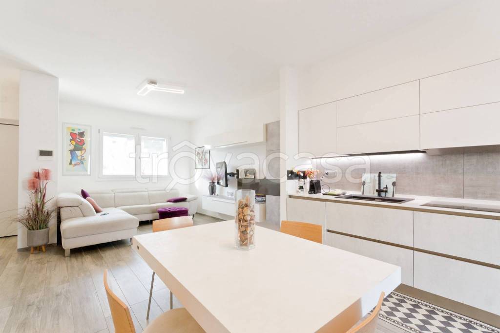 casa indipendente in vendita a San Giovanni Teatino in zona Sambuceto