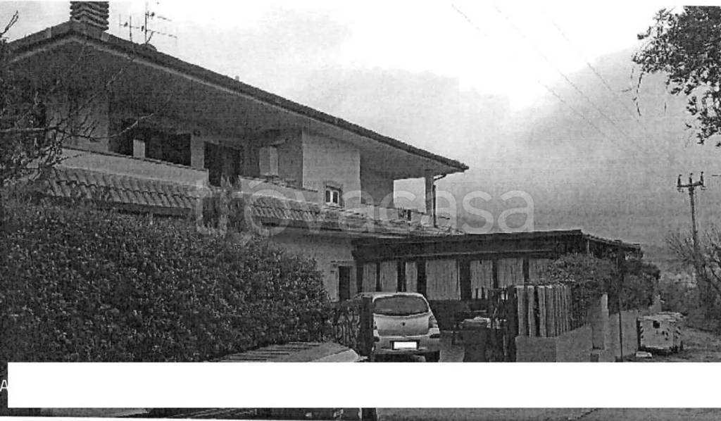 negozio in vendita a San Giovanni Teatino in zona Sambuceto