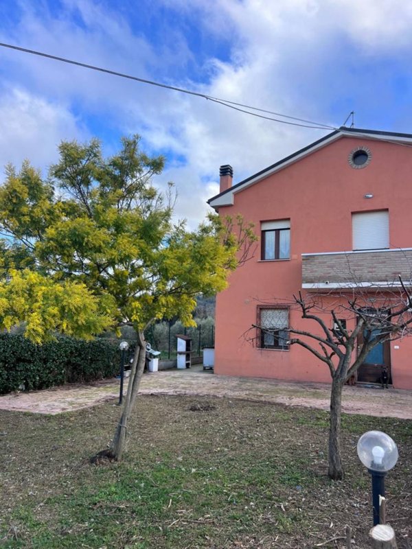 casa indipendente in vendita a San Giovanni Teatino in zona Sambuceto