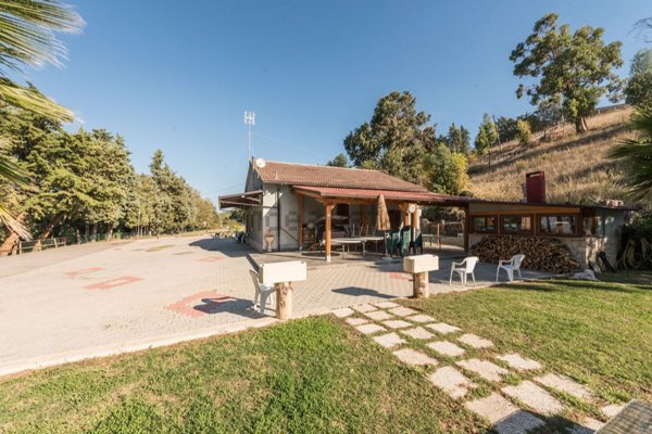 casa indipendente in vendita a San Giovanni Teatino in zona Sambuceto