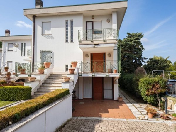 casa indipendente in vendita a San Giovanni Teatino