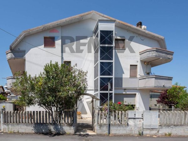 casa indipendente in vendita a San Giovanni Teatino