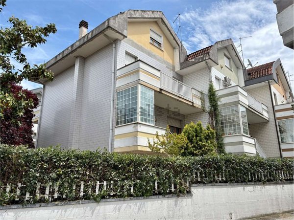 casa indipendente in vendita a San Giovanni Teatino