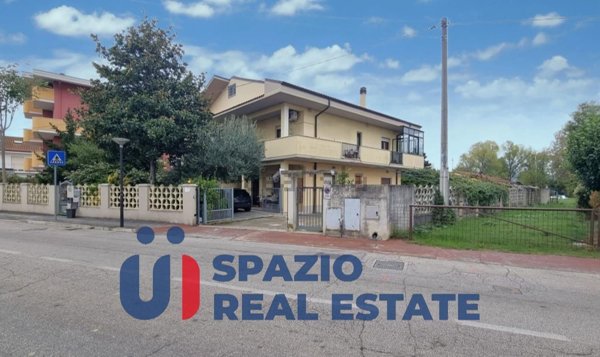 casa indipendente in vendita a San Giovanni Teatino in zona D'Ilio