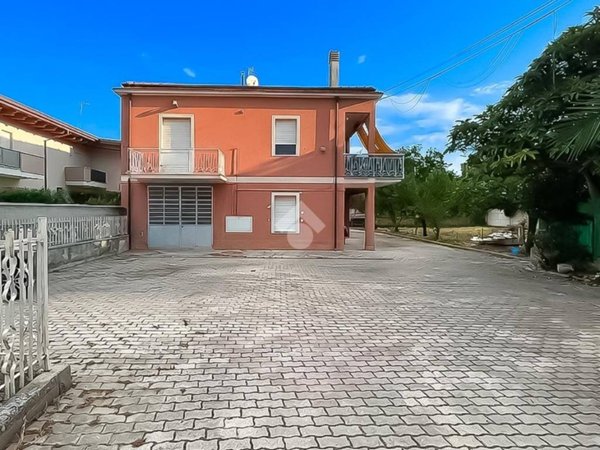 appartamento in vendita a San Giovanni Teatino in zona Sambuceto