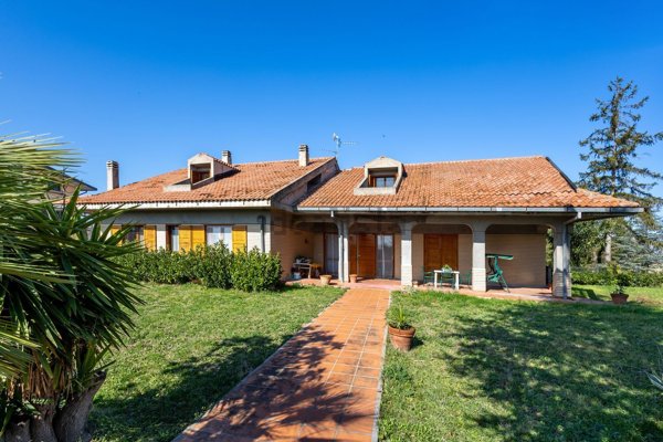 casa indipendente in vendita a San Giovanni Teatino in zona Dragonara