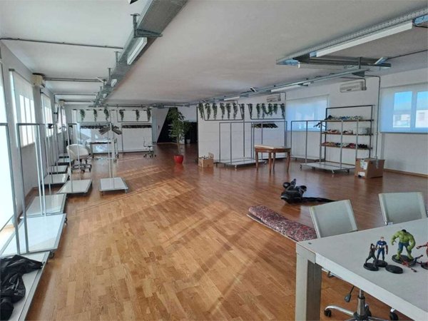 locale di sgombero in vendita a San Giovanni Teatino