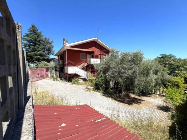 casa indipendente in vendita a San Giovanni Teatino in zona Dragonara