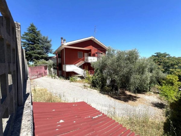 casa indipendente in vendita a San Giovanni Teatino in zona Dragonara