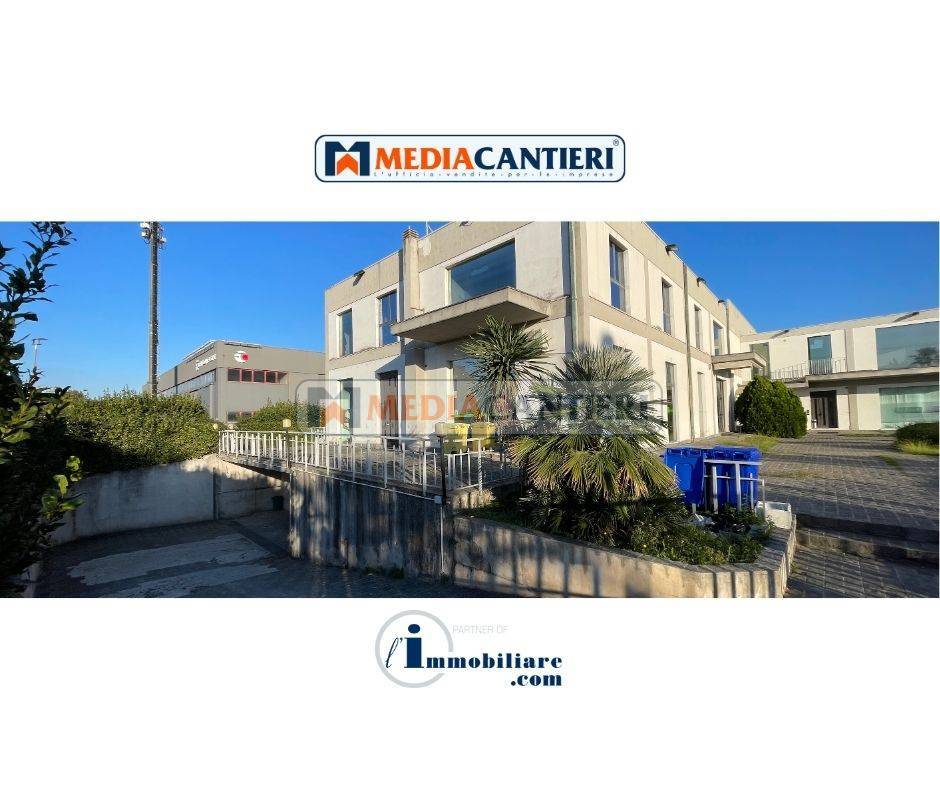 intera palazzina in vendita a San Giovanni Teatino