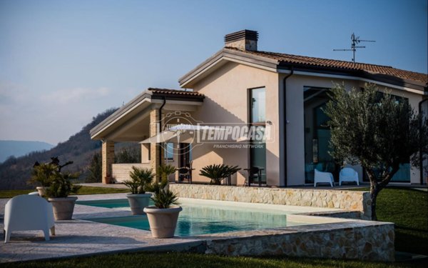 casa indipendente in vendita a San Martino sulla Marrucina