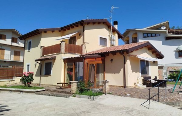 casa indipendente in vendita a San Martino sulla Marrucina