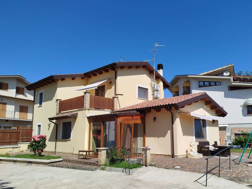 casa indipendente in vendita a San Martino sulla Marrucina