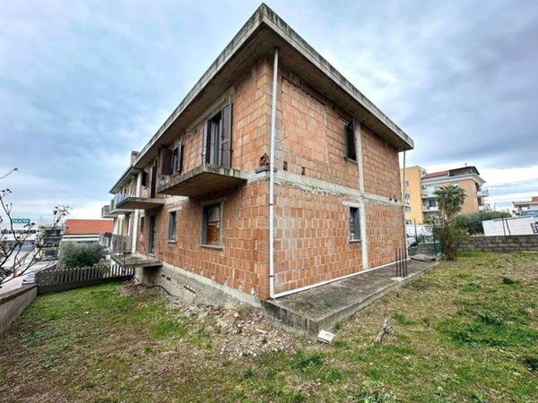 casa indipendente in vendita a San Salvo