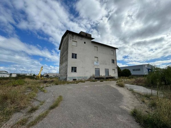 intera palazzina in vendita a San Salvo