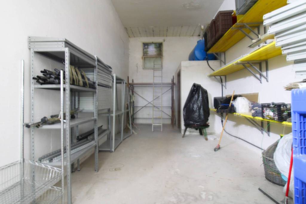 locale di sgombero in vendita a San Salvo