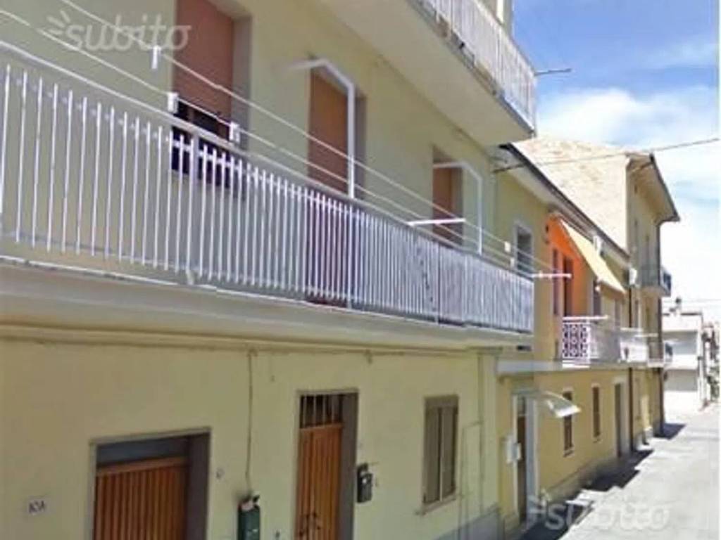 intera palazzina in vendita a San Salvo
