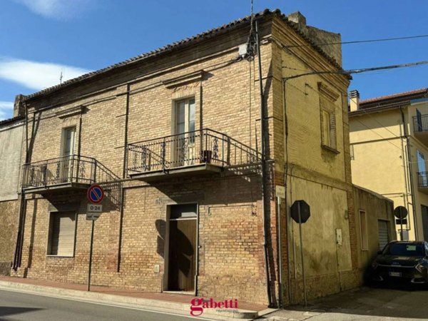 casa indipendente in vendita a San Salvo