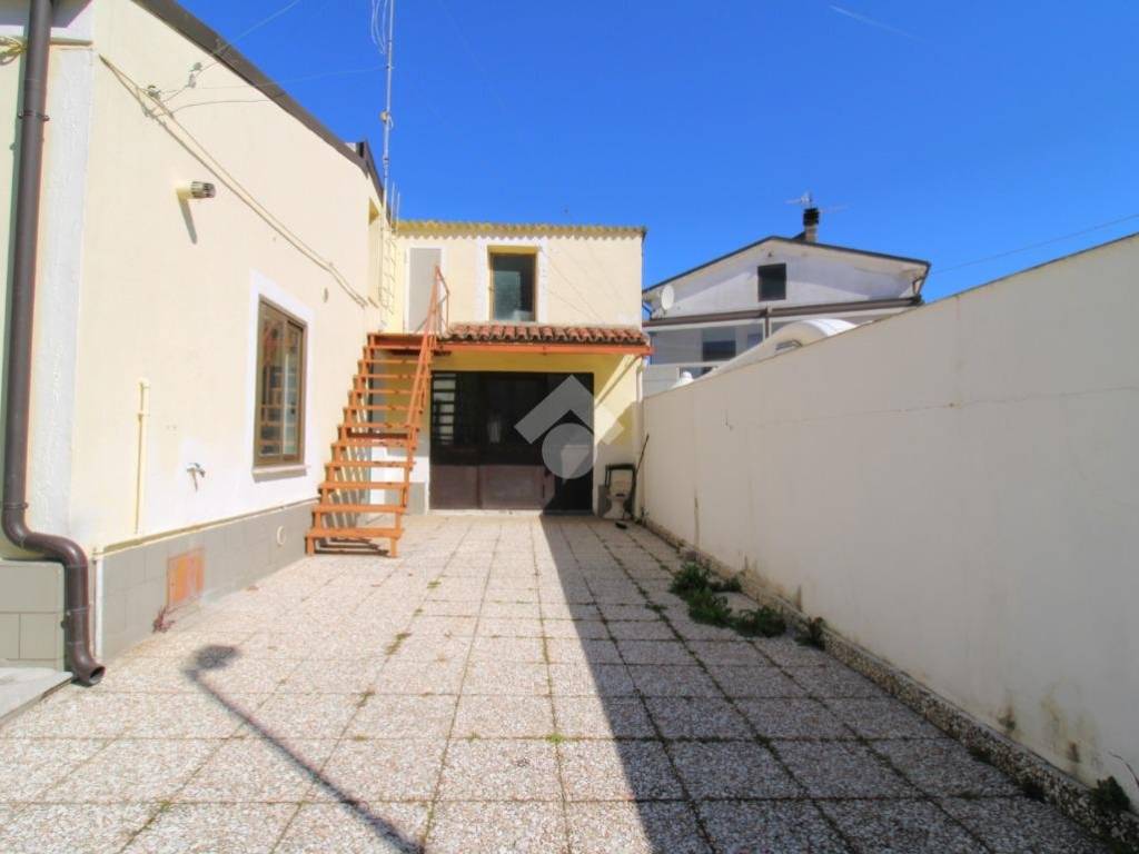 casa indipendente in vendita a San Salvo