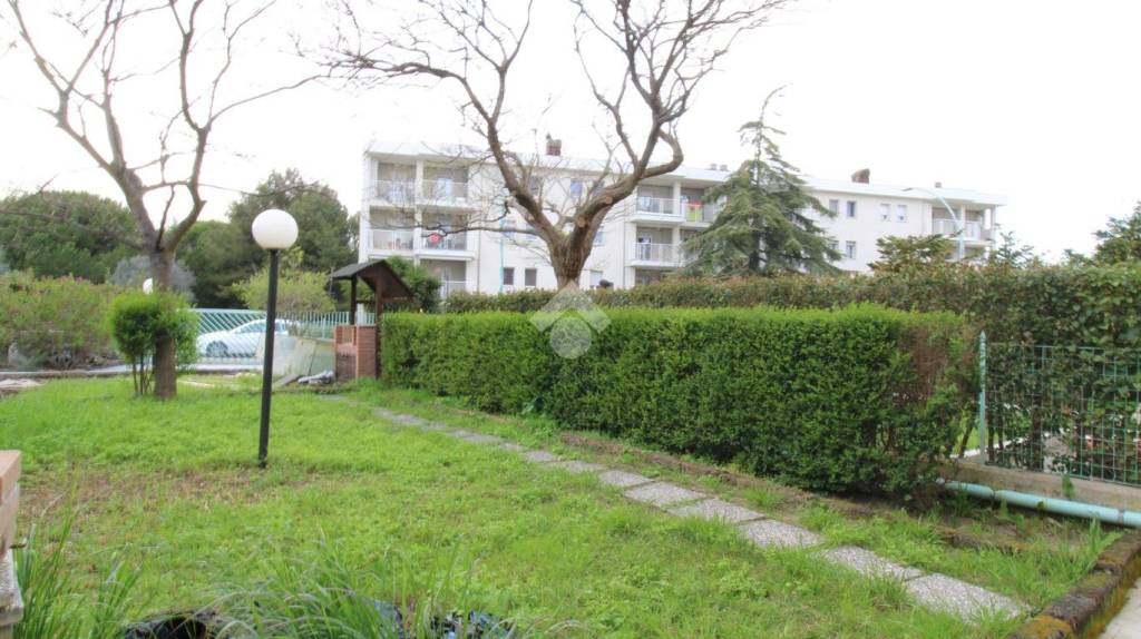 casa indipendente in vendita a San Salvo in zona San Salvo Marina