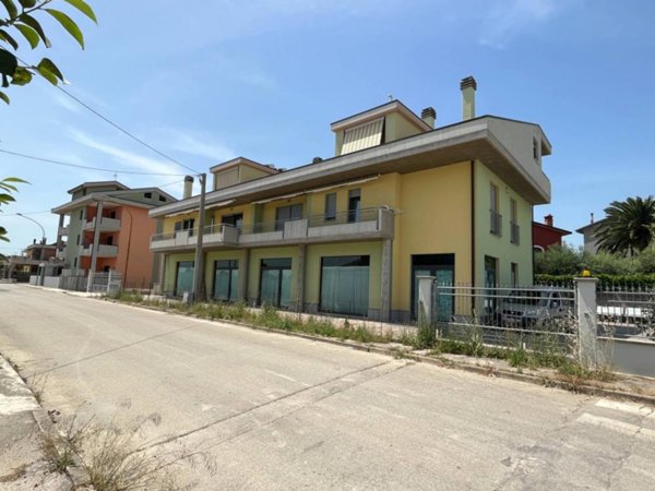 casa indipendente in vendita a San Salvo