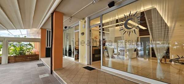 locale commerciale in vendita a San Salvo in zona San Salvo Marina