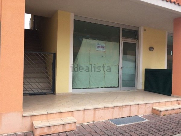 locale commerciale in vendita a San Salvo in zona San Salvo Marina