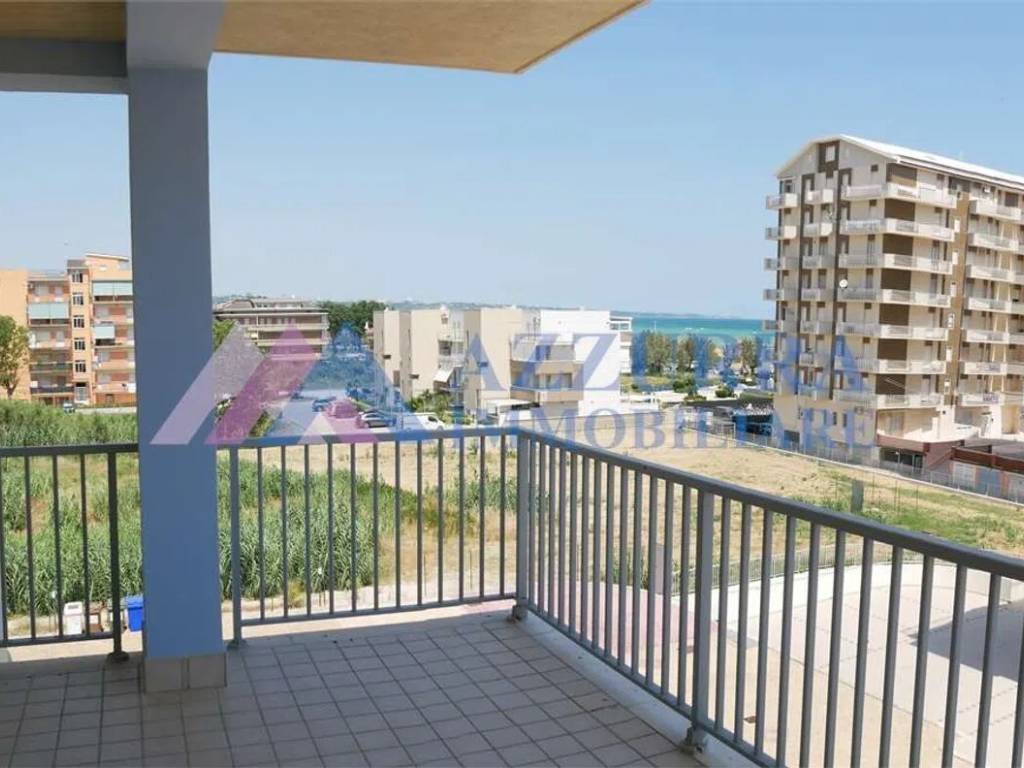 appartamento in vendita a San Salvo in zona San Salvo Marina