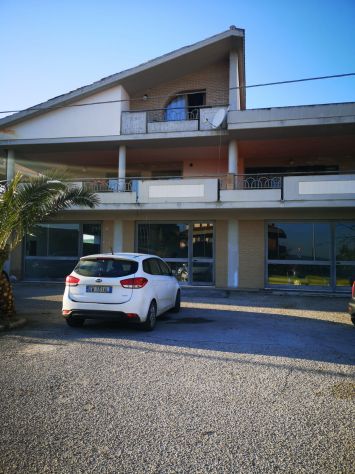 locale commerciale in vendita a San Salvo in zona San Salvo Marina