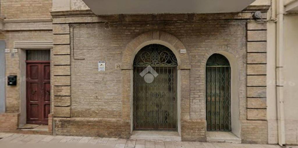 locale commerciale in vendita a San Salvo