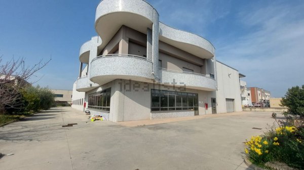 capannone in vendita a San Salvo