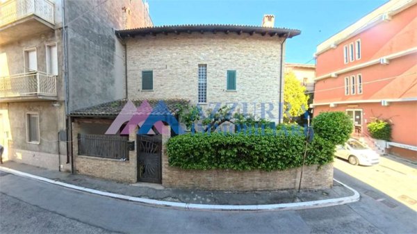 casa indipendente in vendita a San Salvo