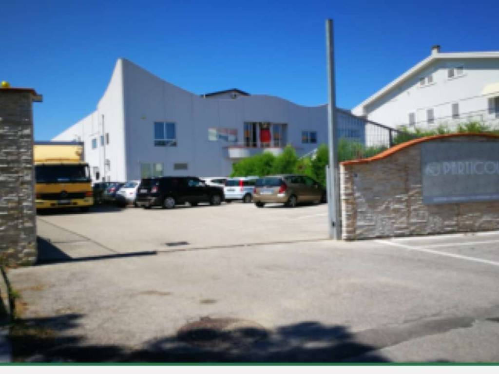 capannone in vendita a San Salvo in zona San Salvo Marina