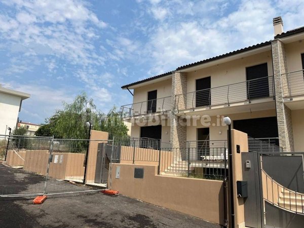 casa indipendente in vendita a San Salvo