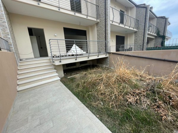 casa indipendente in vendita a San Salvo