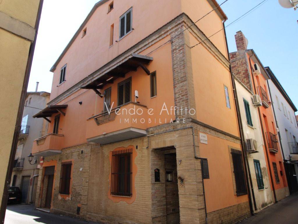 casa indipendente in vendita a San Salvo