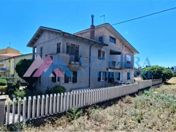 casa indipendente in vendita a San Salvo