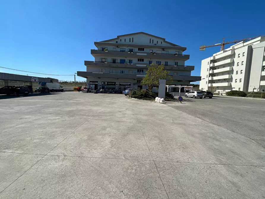 locale commerciale in vendita a San Salvo in zona San Salvo Marina