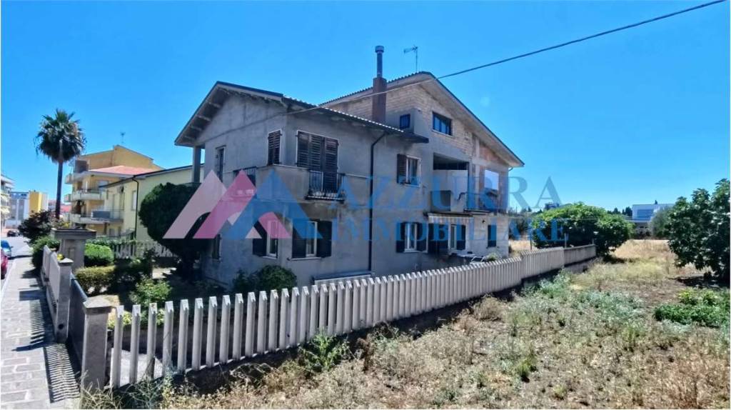 casa indipendente in vendita a San Salvo