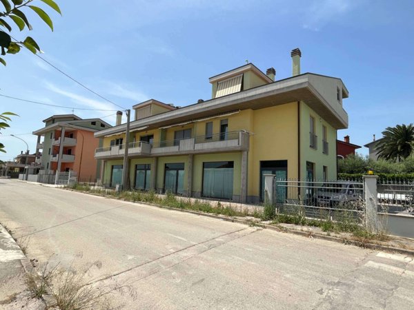 casa indipendente in vendita a San Salvo