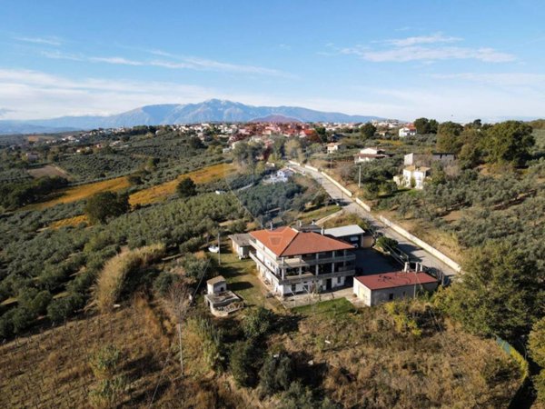 casa indipendente in vendita a Santa Maria Imbaro in zona Colli