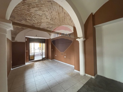 negozio in vendita a Santa Maria Imbaro