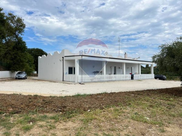 casa indipendente in vendita a Santa Maria Imbaro