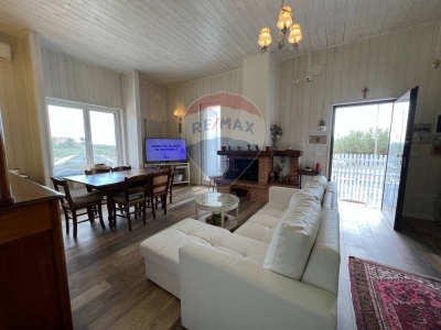 casa indipendente in vendita a Santa Maria Imbaro